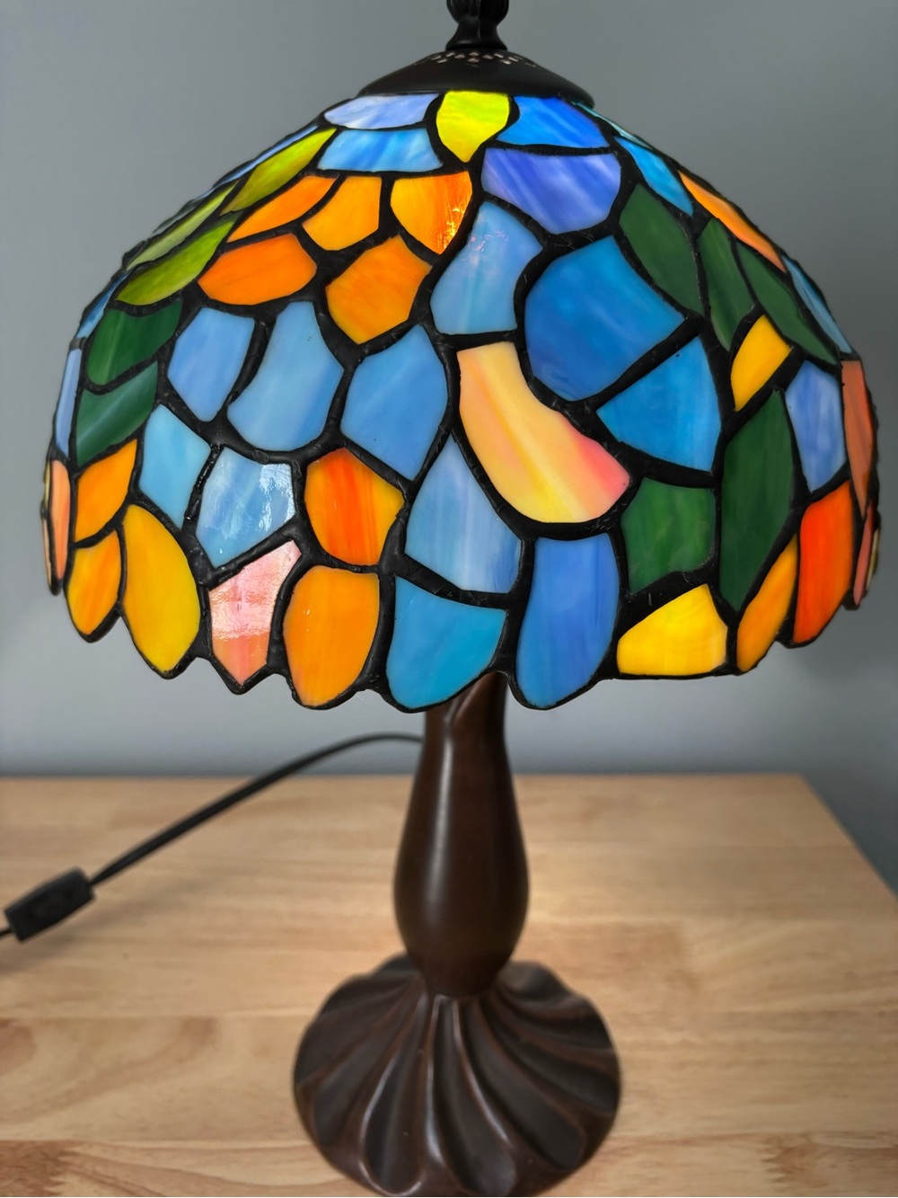 Stained Table Lamp - Multicolor Tiffany-Style Home Art (Not glass) - Picture 4 of 14